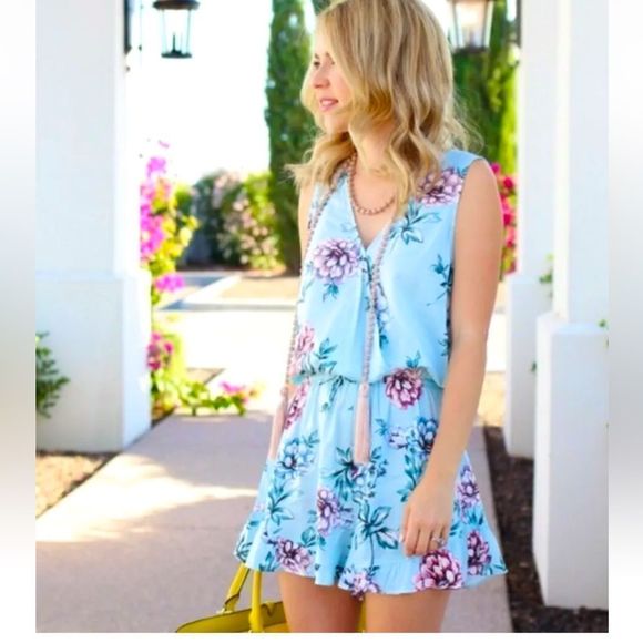 Show Me Your Mumu Riri Floral Romper, Size Medium - Picture 1 of 10